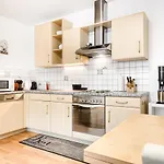 Ideal By A-appartments דירה *